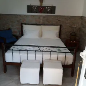 ★ Meniko's House ★ Cozy Nest Himarë