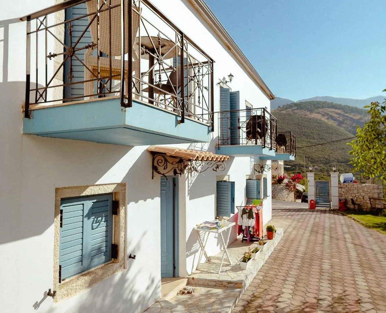Alex Boutique Hotel Himarë 0*,  Albania