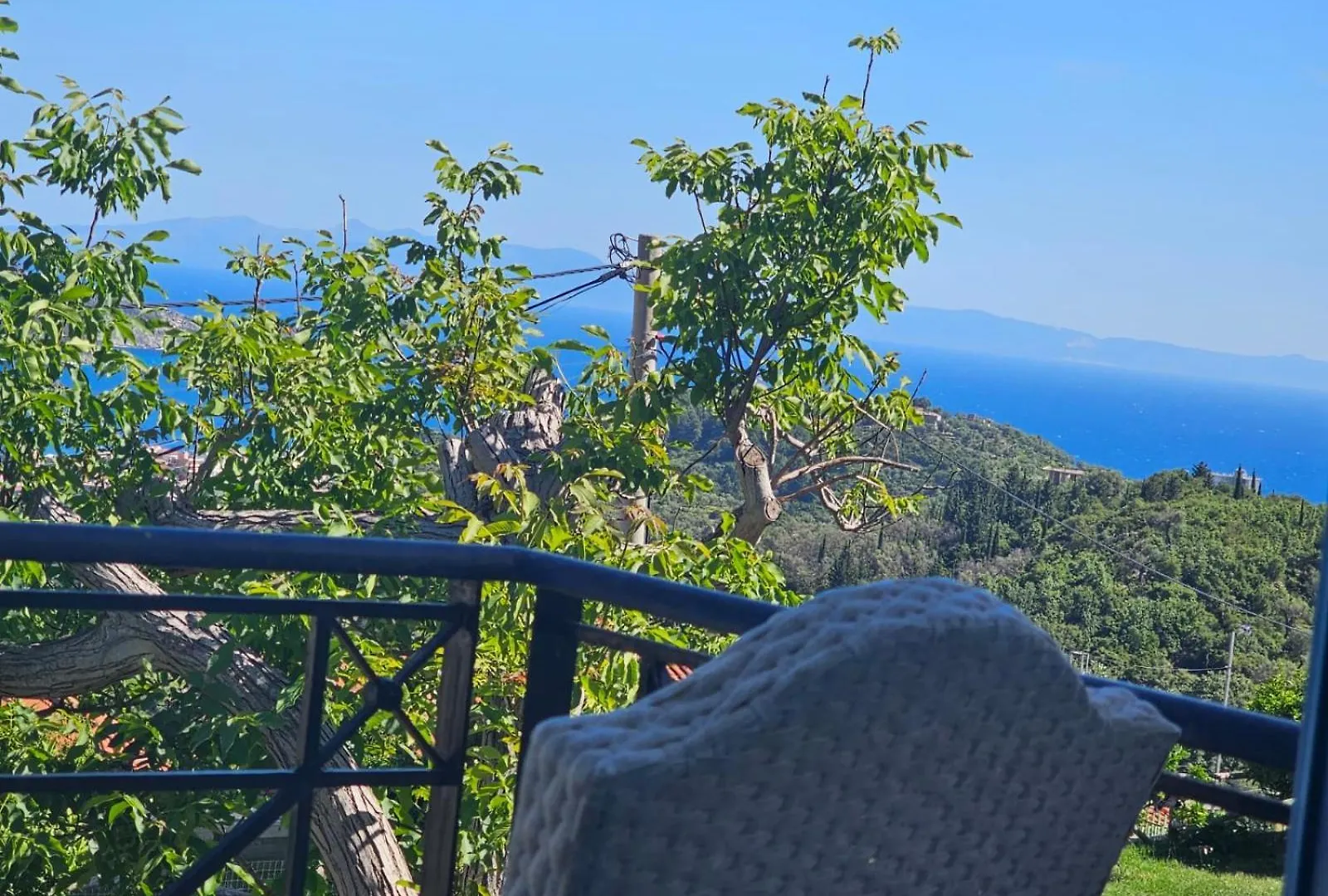 Alex Boutique Hotel Himarë 0*,