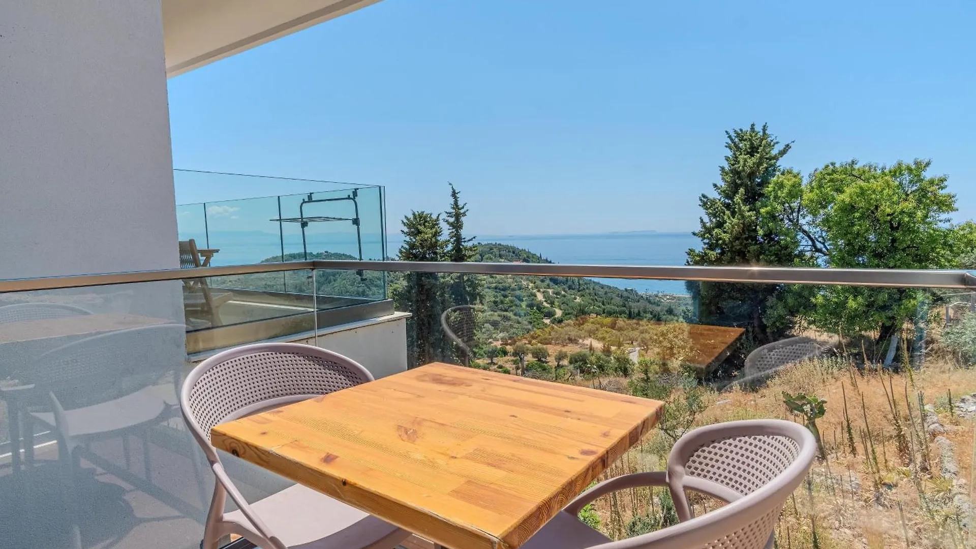 Alex Boutique Hotel Himarë
